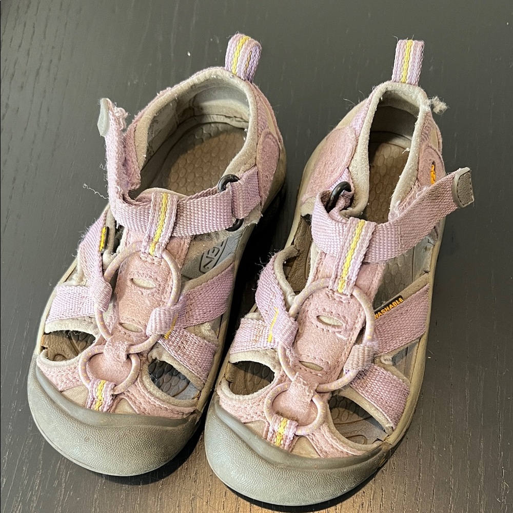 Kids lavandar keen H2 Newport Sandals US 11
